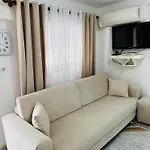 Apartman Riza *