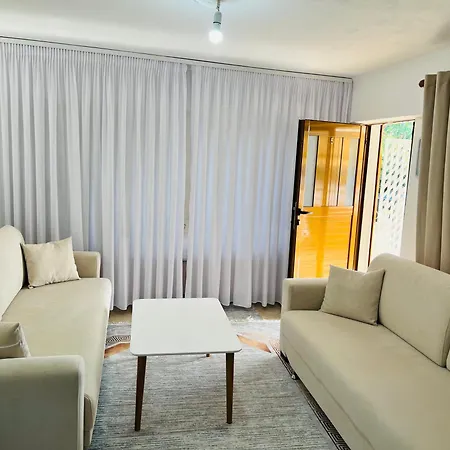 Riza Apartmán *