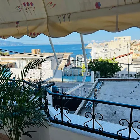 Riza アパート Sarandë